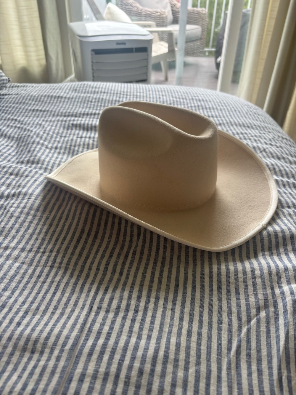 “Smithbilt” Authentic Cowboy Hat - SMALL (size 6 7/8)